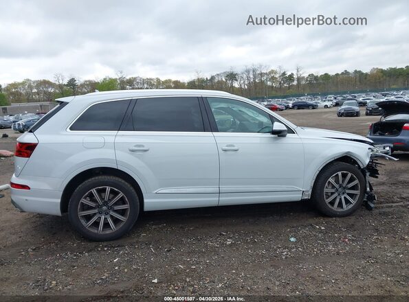 WA1LAAF7XKD010254 2019 AUDI Q7 White 