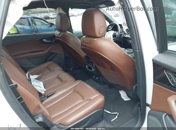 WA1LAAF7XKD010254 2019 AUDI Q7 White 
