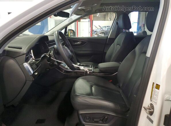 WA1LCBF70RD005171 2024 AUDI Q7 Белый Вид салона спереди