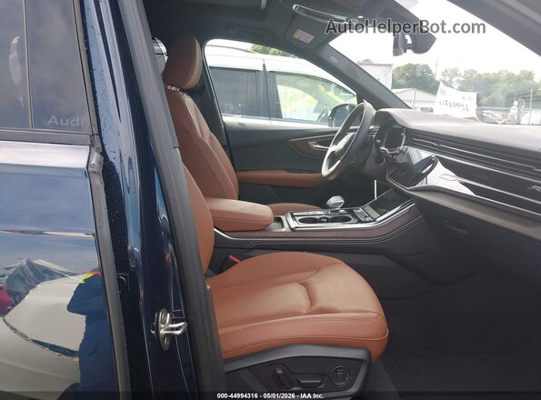 WA1LCBF72SD014993 2025 AUDI Q7 Blue წინა სალონის ხედი