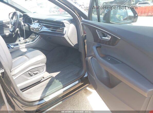 WA1LCBF78PD023642 2023 AUDI Q7 Черный Вид салона спереди