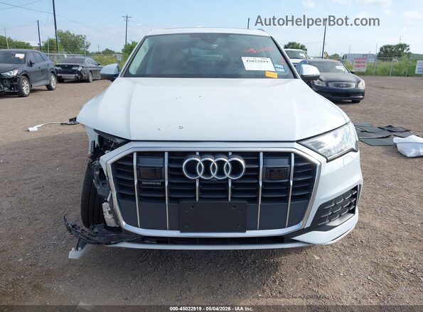 WA1LCBF78PD028534 2023 AUDI Q7 White ხელსაწყოთა პანელის ხედი