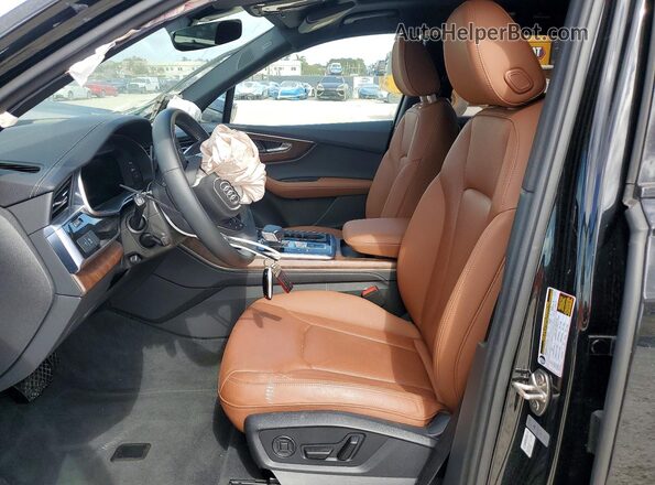 WA1LCBF78SD021852 2025 AUDI Q7 Black Вид салону спереду
