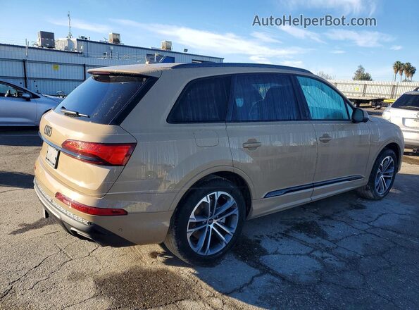 WA1LCBF7XSD007046 2025 AUDI Q7 Tan Հետևի աջ