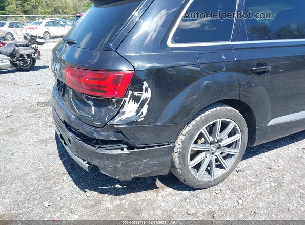 WA1LHAF70HD040366 2017 AUDI Q7 Black Front view