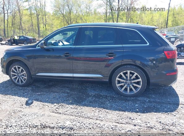 WA1LHAF70HD040366 2017 AUDI Q7 Black 360 interior view