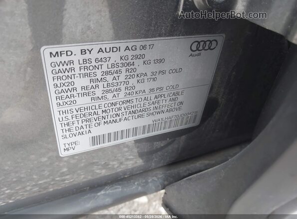 WA1LHAF70JD004215 2018 AUDI Q7 Silver ძრავის განყოფილების ხედი