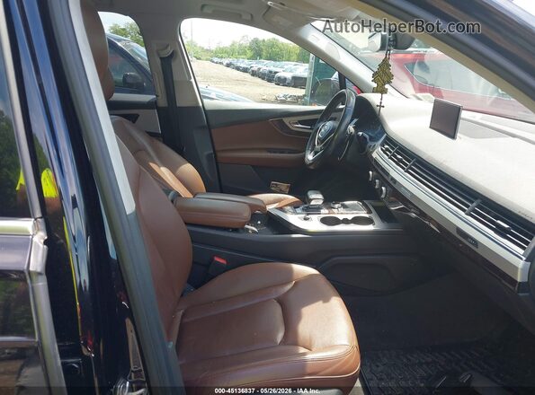WA1LHAF70JD029776 2018 AUDI Q7 Black Вид салону спереду