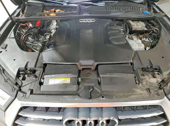 WA1LHAF71JD023890 2018 AUDI Q7 Silver Engine compartment view