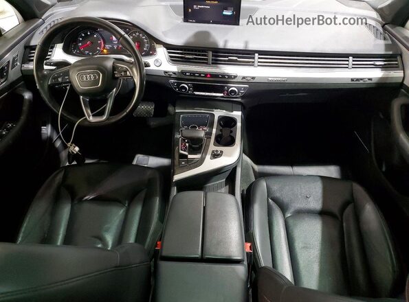 WA1LHAF71JD023890 2018 AUDI Q7 Silver Dashboard view