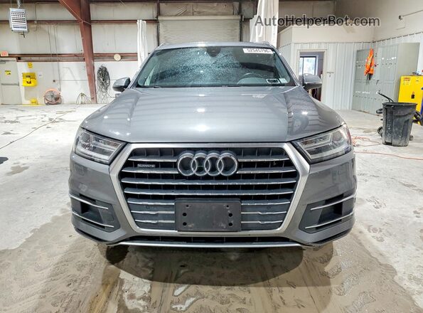 WA1LHAF71JD023890 2018 AUDI Q7 Silver Front view