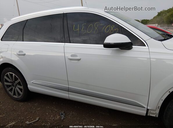 WA1LHAF73JD035331 2018 AUDI Q7 White უკანა სალონის ხედი