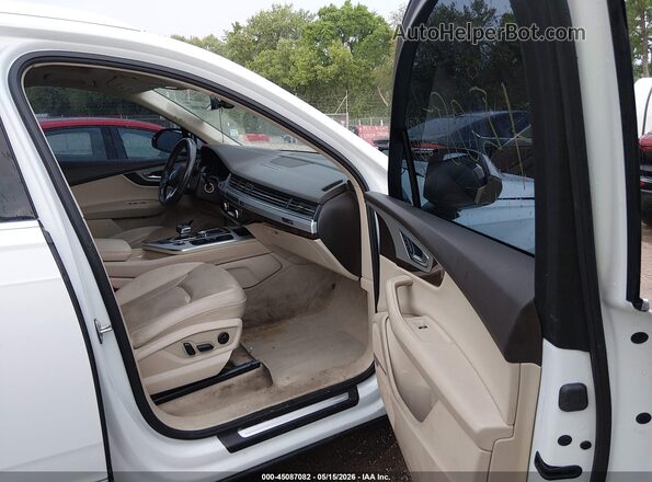 WA1LHAF73JD035331 2018 AUDI Q7 White წინა სალონის ხედი