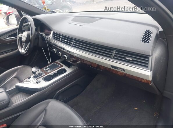 WA1LHAF74HD050463 2017 AUDI Q7 Black წინა სალონის ხედი