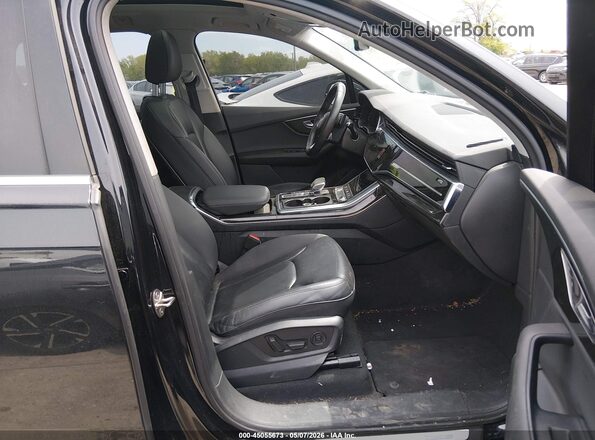 WA1LJAF70MD010461 2021 AUDI Q7 Black Вид салону спереду