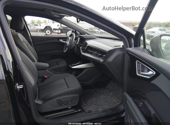 WA1LUBFZ7SP074622 2025 AUDI Q4 Black წინა სალონის ხედი