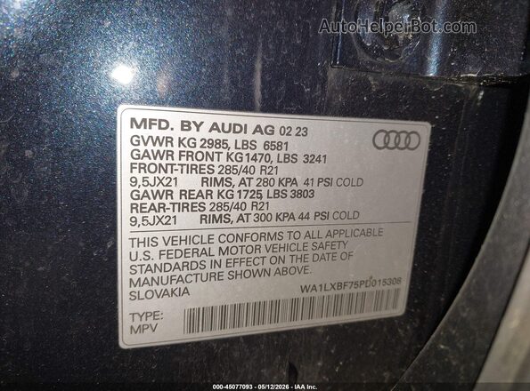 WA1LXBF75PD015308 2023 AUDI Q7 Navy Vista del compartimento del motor