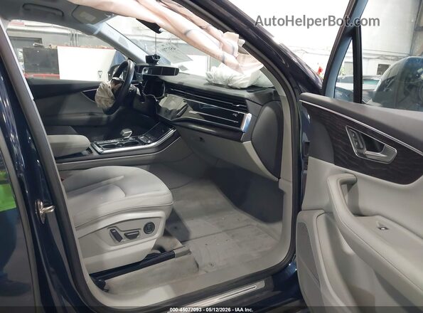 WA1LXBF75PD015308 2023 AUDI Q7 Navy Vista interior delantera