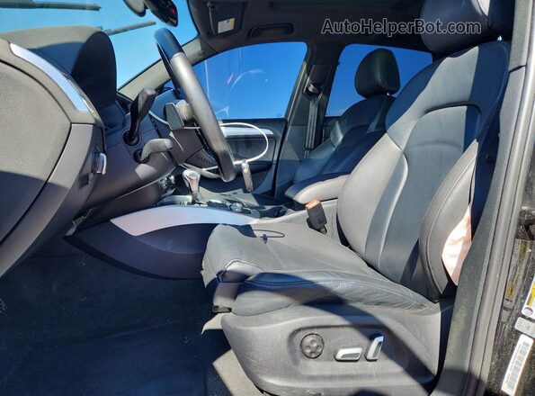 WA1M2AFP2HA058794 2017 AUDI Q5 Black Front interior view