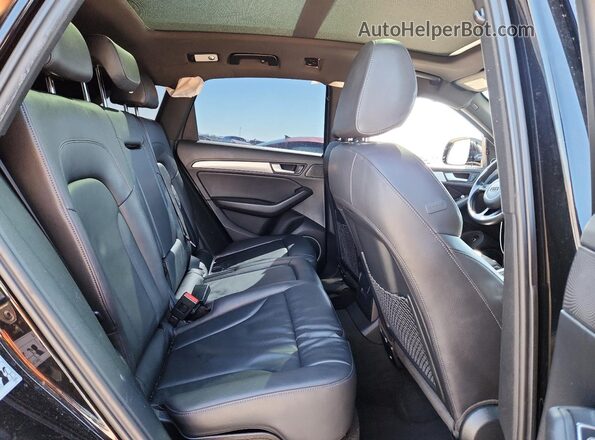 WA1M2AFP2HA058794 2017 AUDI Q5 Black Rear interior view