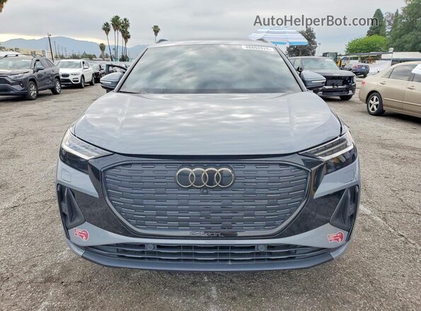 WA1M2BFZ7NP052585 2022 AUDI Q4 Gray Вид спереду