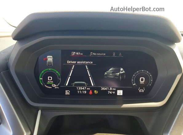 WA1MUBFZ8RP048027 2024 AUDI Q4 Black Vista del cuadro de instrumentos