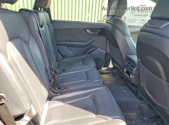 WA1VAAF70HD012662 2017 AUDI Q7 Black Vista de los asientos traseros
