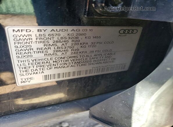 WA1VAAF70HD012662 2017 AUDI Q7 Black Vista del compartimento del motor
