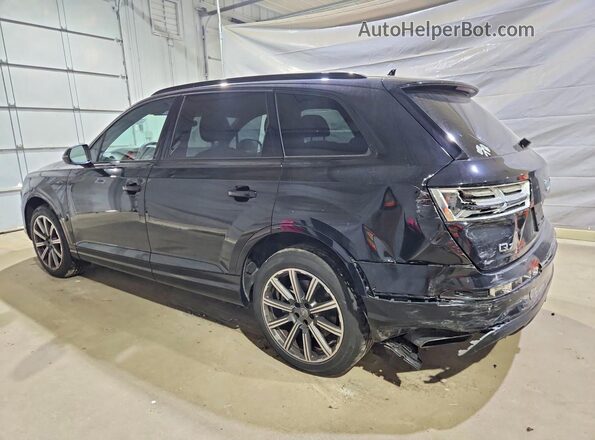 WA1VAAF71HD028322 2017 AUDI Q7 Black 