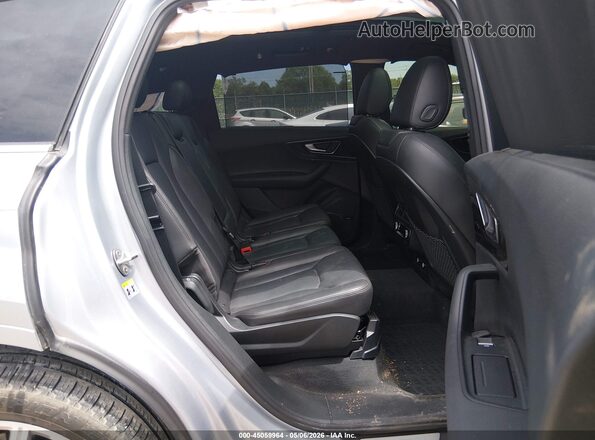 WA1VAAF72JD040730 2018 AUDI Q7 Silver VIN sticker view