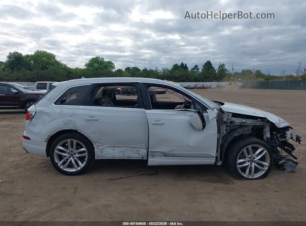 WA1VAAF73JD039019 2018 AUDI Q7 Белый Вид задней части салона