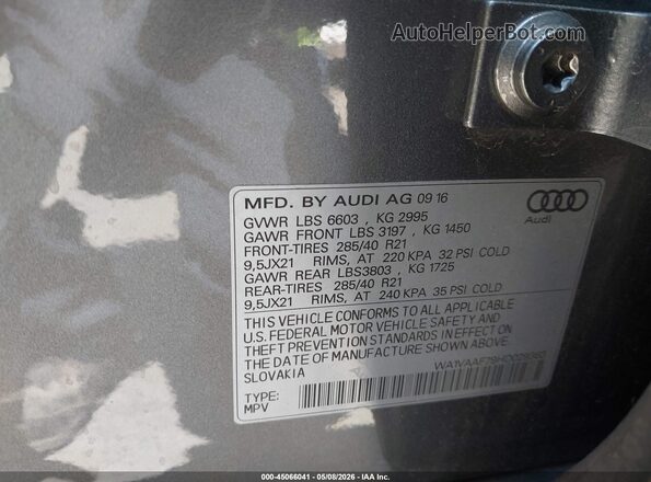 WA1VAAF79HD029363 2017 AUDI Q7 Gray Շարժիչի բաժամունքի տեսք