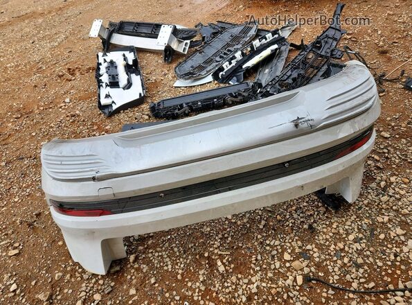 WA1VAAGE7KB022699 2019 AUDI E-TRON White Vista de la etiqueta del VIN
