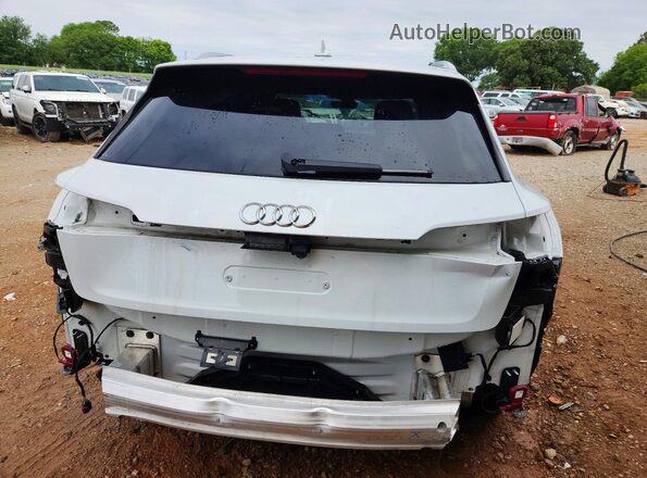 WA1VAAGE7KB022699 2019 AUDI E-TRON White Vista trasera