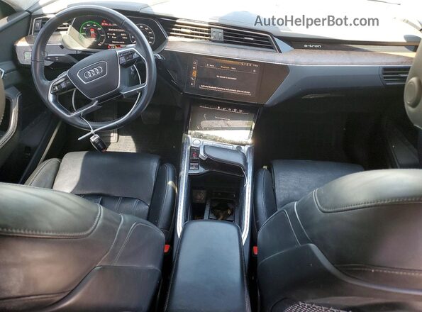 WA1VAAGE7KB024954 2019 AUDI E-TRON Silver Вид панелі приладів