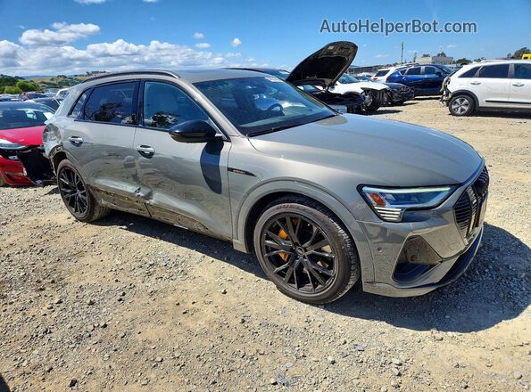 WA1VABGE0NB023137 2022 AUDI E-TRON Gray Przód prawy
