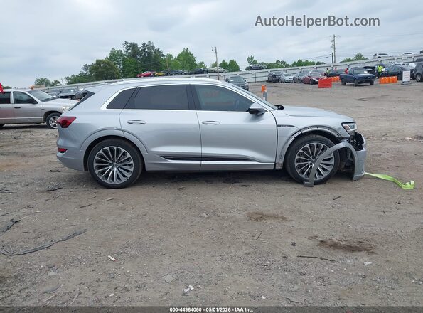 WA1VABGE8KB011149 2019 AUDI E-TRON Gray Вид задньої частини салону