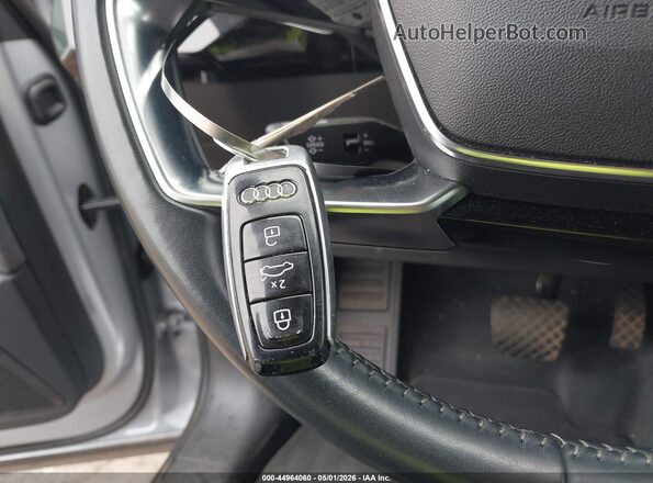 WA1VABGE8KB011149 2019 AUDI E-TRON Gray Вид панелі приладів