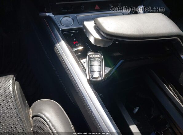 WA1VABGE9KB024797 2019 AUDI E-TRON Green Dashboard view