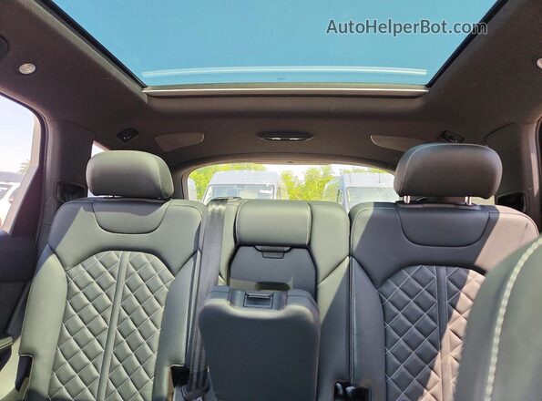 WA1VWBF79ND001047 2022 AUDI SQ7 Black უკანა სავარძლების ხედი