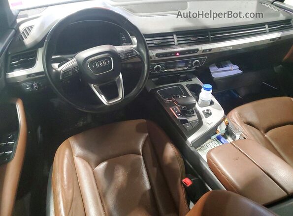 WA1WAAF77HD024215 2017 AUDI Q7 White Առջևի վահանակի տեսք