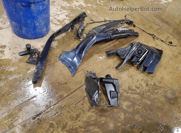 WAU8HAF83MN008405 2021 AUDI A8 Blue Շարժիչի բաժամունքի տեսք