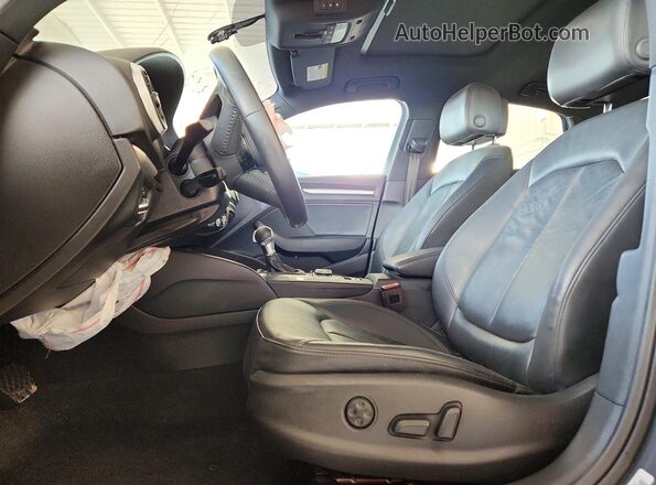 WAUAUGFF1K1024377 2019 AUDI A3 Gray Vista interior delantera