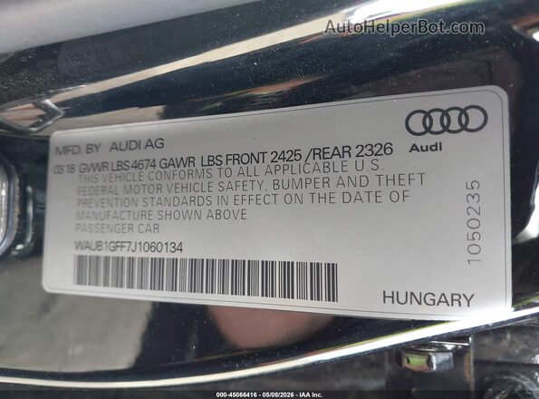 WAUB1GFF7J1060134 2018 AUDI S3 Black Vista del compartimento del motor