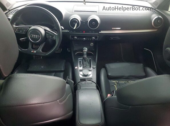 WAUB1GFFXJ1011865 2018 AUDI S3 Black Widok deski rozdzielczej