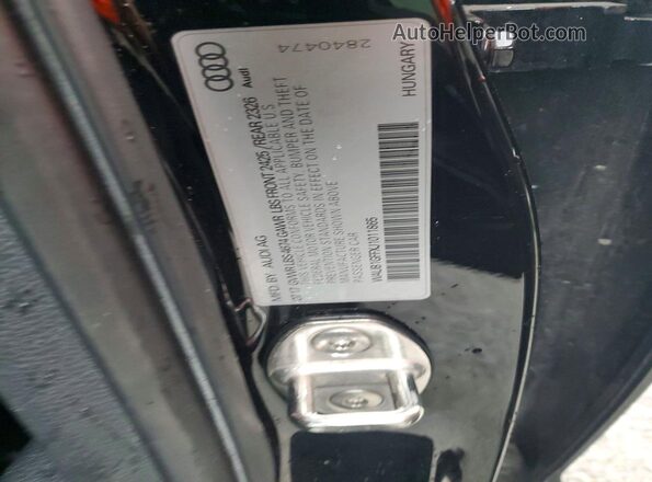 WAUB1GFFXJ1011865 2018 AUDI S3 Black Widok komory silnika