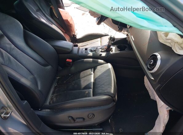 WAUB1GFFXJ1043196 2018 AUDI S3 Silver Widok wnętrza z przodu