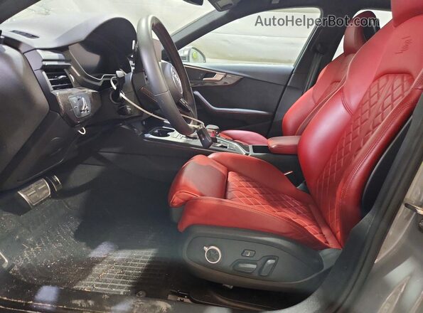 WAUB4AF49KA003731 2019 AUDI S4 Gray Front interior view
