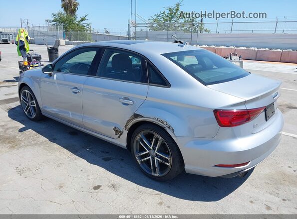 WAUB8GFF7J1009471 2018 AUDI A3 Silver Widok z przodu