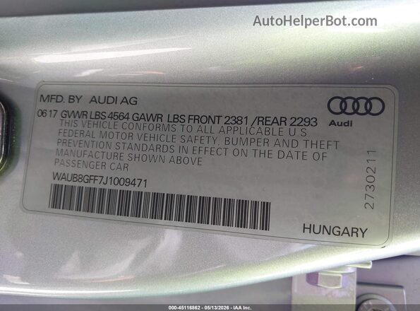 WAUB8GFF7J1009471 2018 AUDI A3 Silver Widok komory silnika